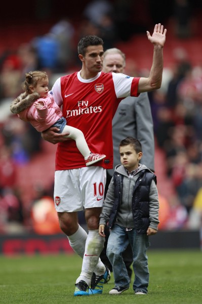 卡拉布里亚：去希腊后米兰的比赛我每场都看，一场都没落下（卡拉布里亚：去希腊后我场场观看米兰比赛，无一遗漏）