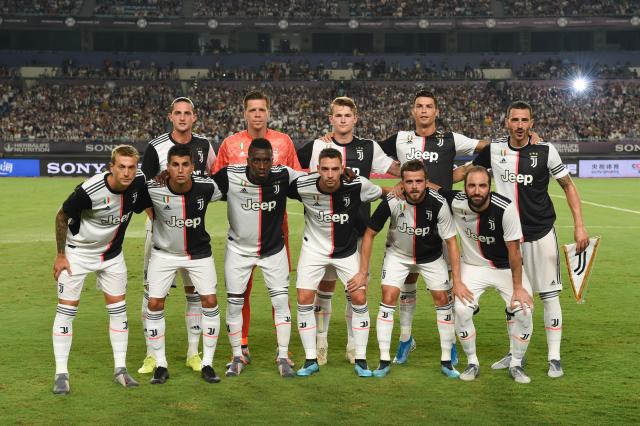 德天空：费内巴切想在冬窗引进莱万，但被莱万拒绝了（德天空：费内巴切冬窗求购莱万遭其拒绝）