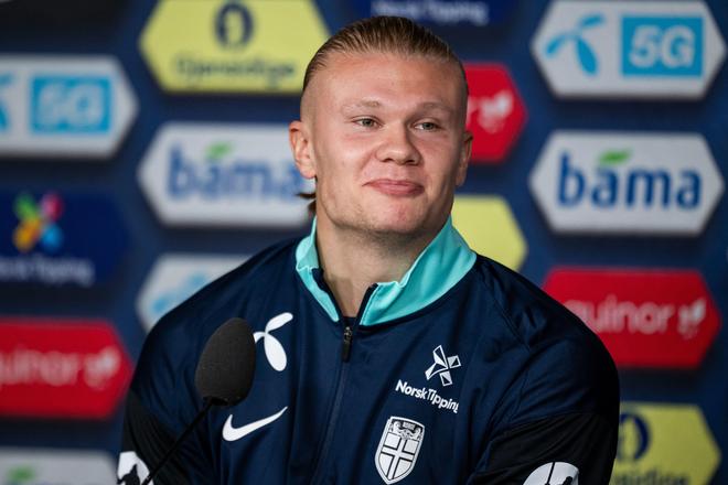 体坛记者：瓦科去留可能性相同，有西亚、东南亚球队有意签他（体坛记者：瓦科去留五五开，西亚与东南亚球队有意引进）